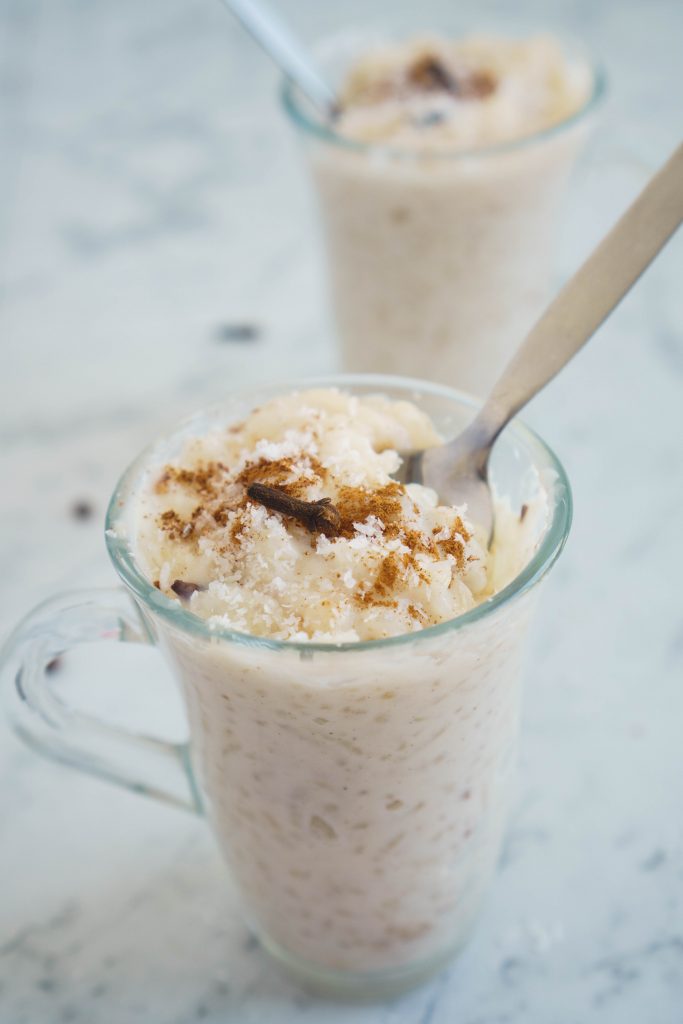 venezuelan arroz con coco (coconut rice pudding)